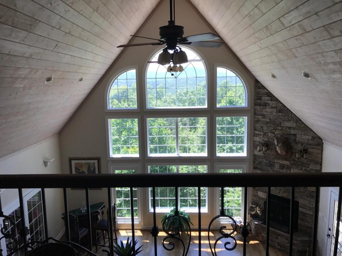 Lamp Lighter Mountain Inn Zirconia 외부 사진